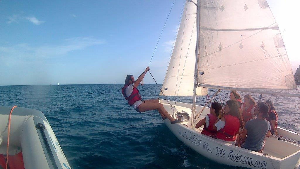 campamentos_de_verano_en_murcia_campamento-nautico-en-playa-de-aguilas-murcia