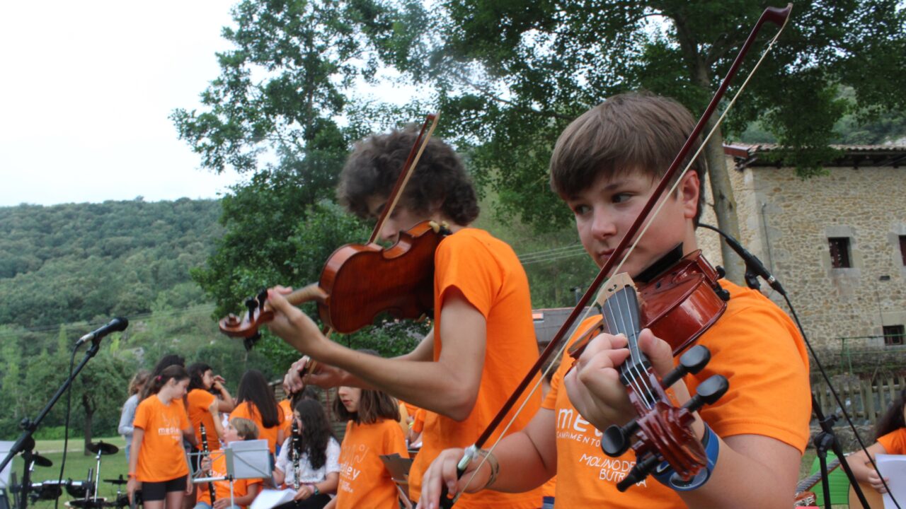 campamentos_de_verano_en_burgos_campamento-musical-medley-musica-y-naturaleza