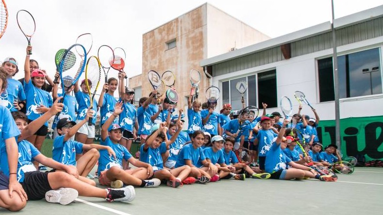 campamentos_de_verano_en_malaga_campamento-de-navidad-vals-sport-consul