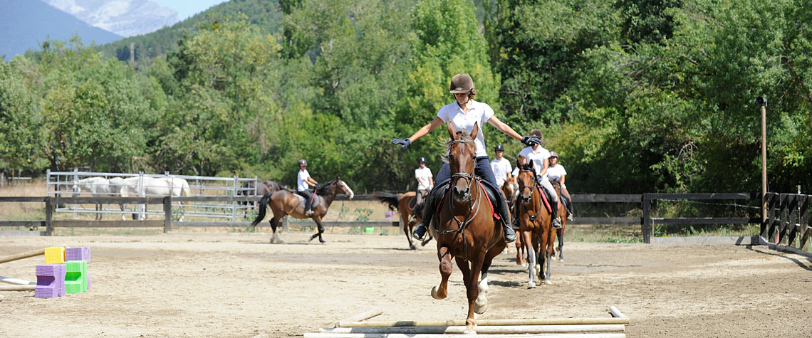 campamentos_de_verano_en_huesca_campamentos-hipicos-internacionales-con-frances