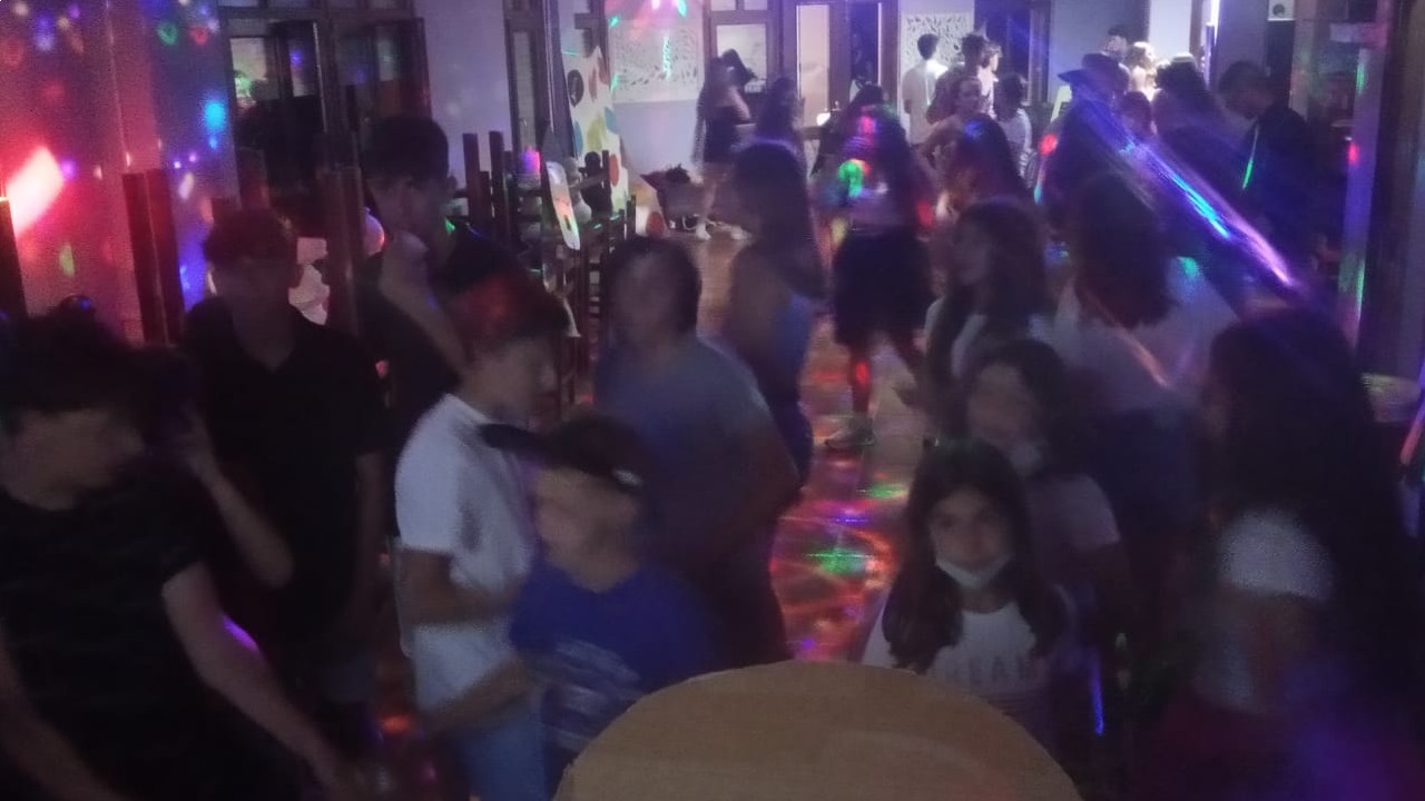 5e63ad000fa817d17cc476b260b4107f-13.jpg