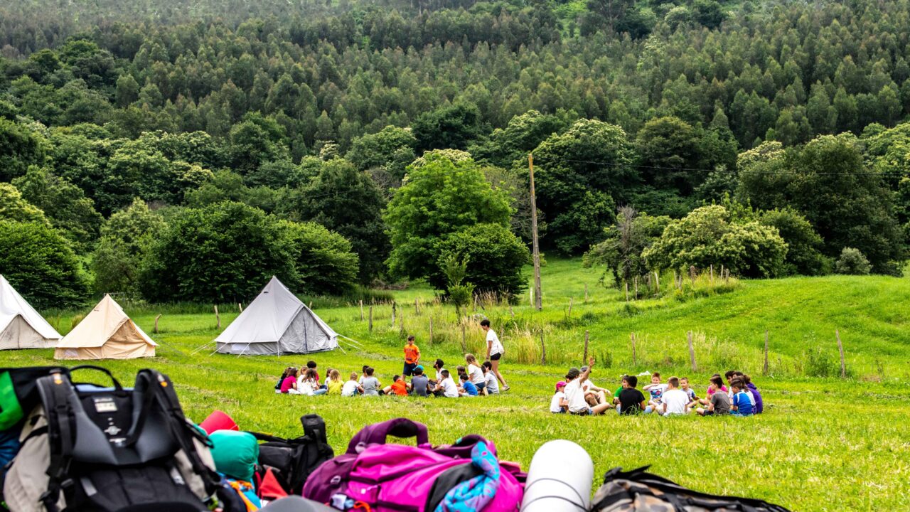 campamentos_de_verano_en_cantabria_summer-camps-campamentos-100-inglesnaturaleza