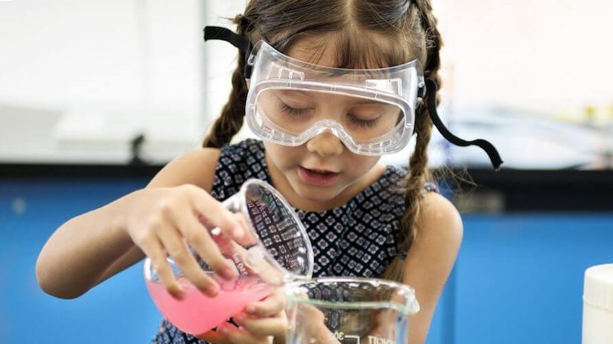 campamentos_de_verano_en_madrid_urban-english-summer-experience-para-4-a-6-anos