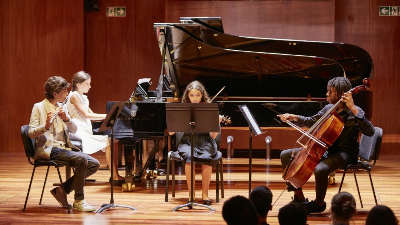 campamentos_de_verano_en_madrid_summer-camp-jovenes-artistas