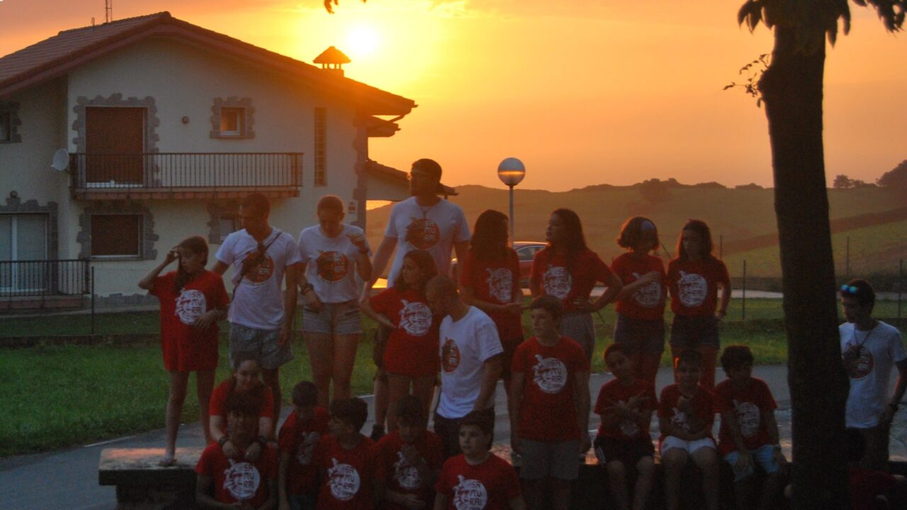 6edce9b33fff3285b86c2432f4610013-2.jpg