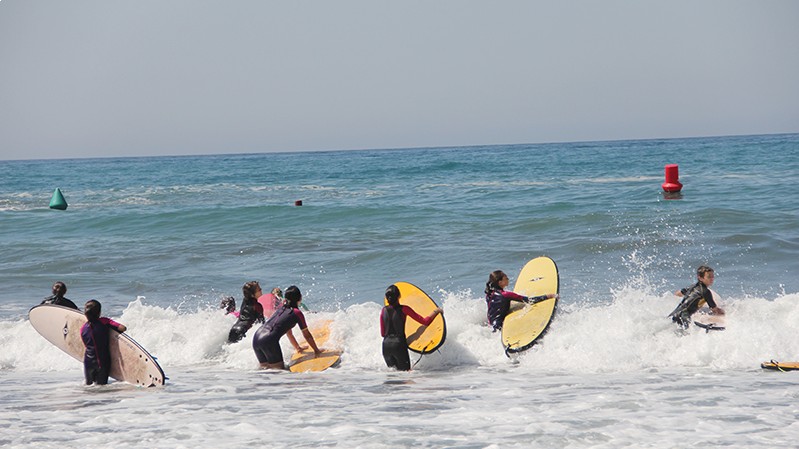 campamentos_de_verano_en_malaga_surf-camp-urbano-en-malaga
