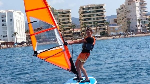 campamentos_de_verano_en_murcia_campamento-nautico-en-playa-de-aguilas-murcia