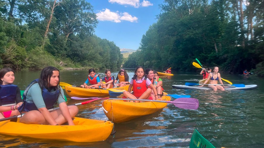 campamentos_de_verano_en_burgos_campamento-multiaventura-en-cornejo-de-sotoscueva
