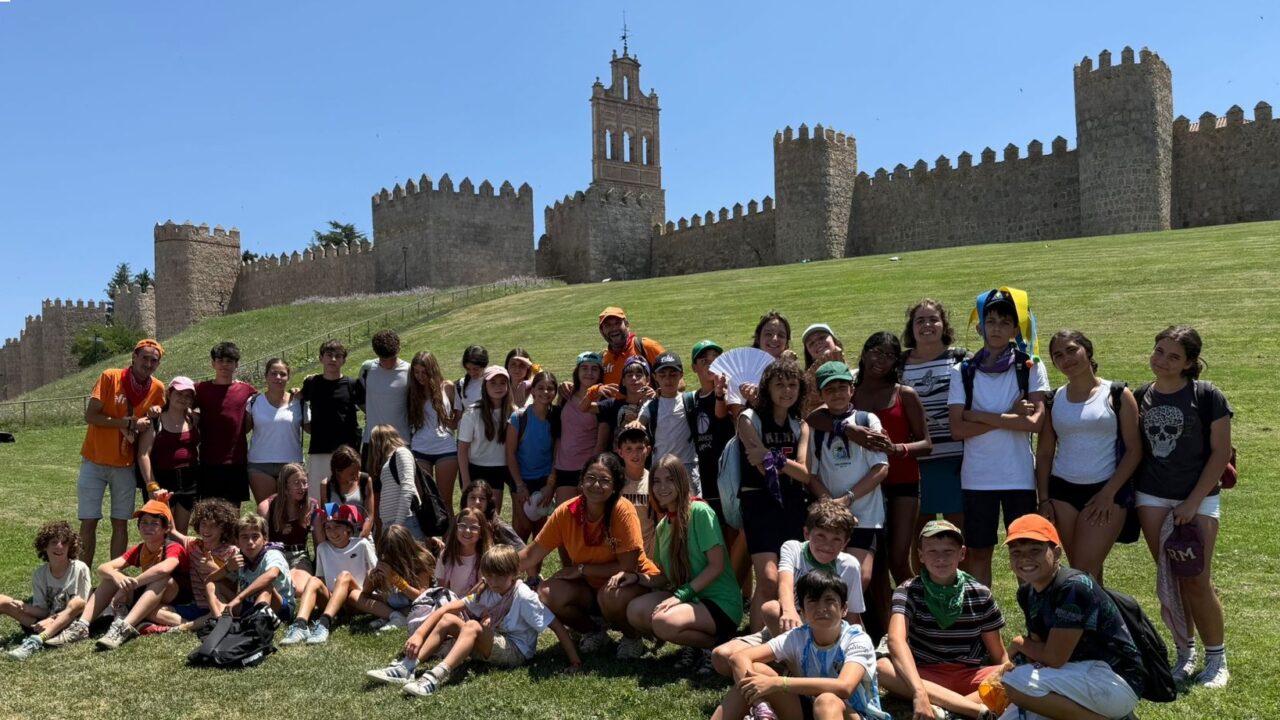 campamentos_de_verano_en_avila_camp-pernocta-aventura-sierra-de-gredos-2026